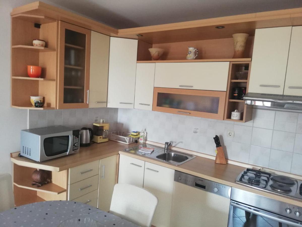 Apartment Mia - Spacious Apartment On 85 M2 With Beautiful Sea View Trogir Buitenkant foto