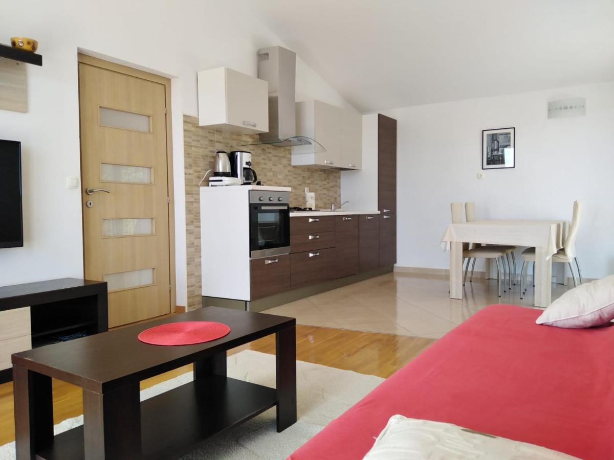 Apartment Mia - Spacious Apartment On 85 M2 With Beautiful Sea View Trogir Buitenkant foto
