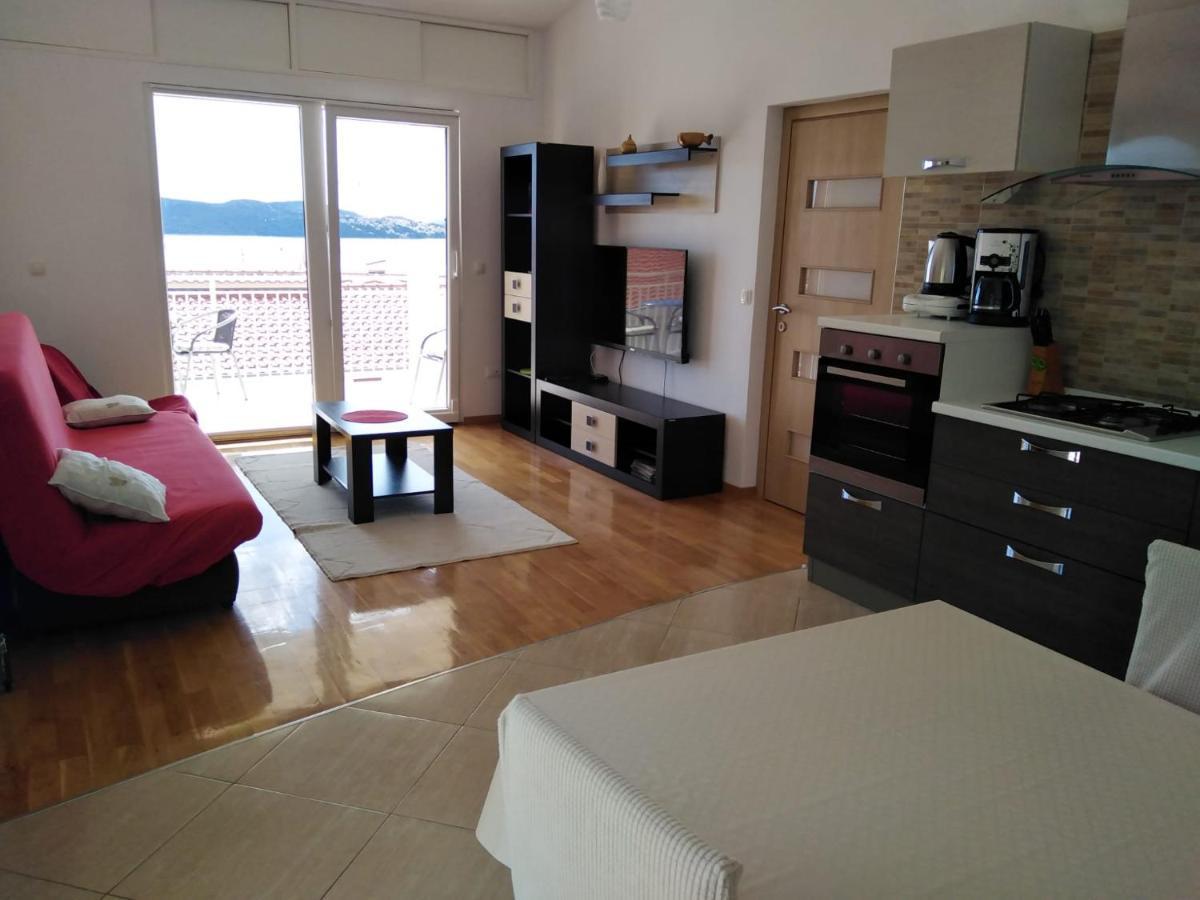 Apartment Mia - Spacious Apartment On 85 M2 With Beautiful Sea View Trogir Buitenkant foto