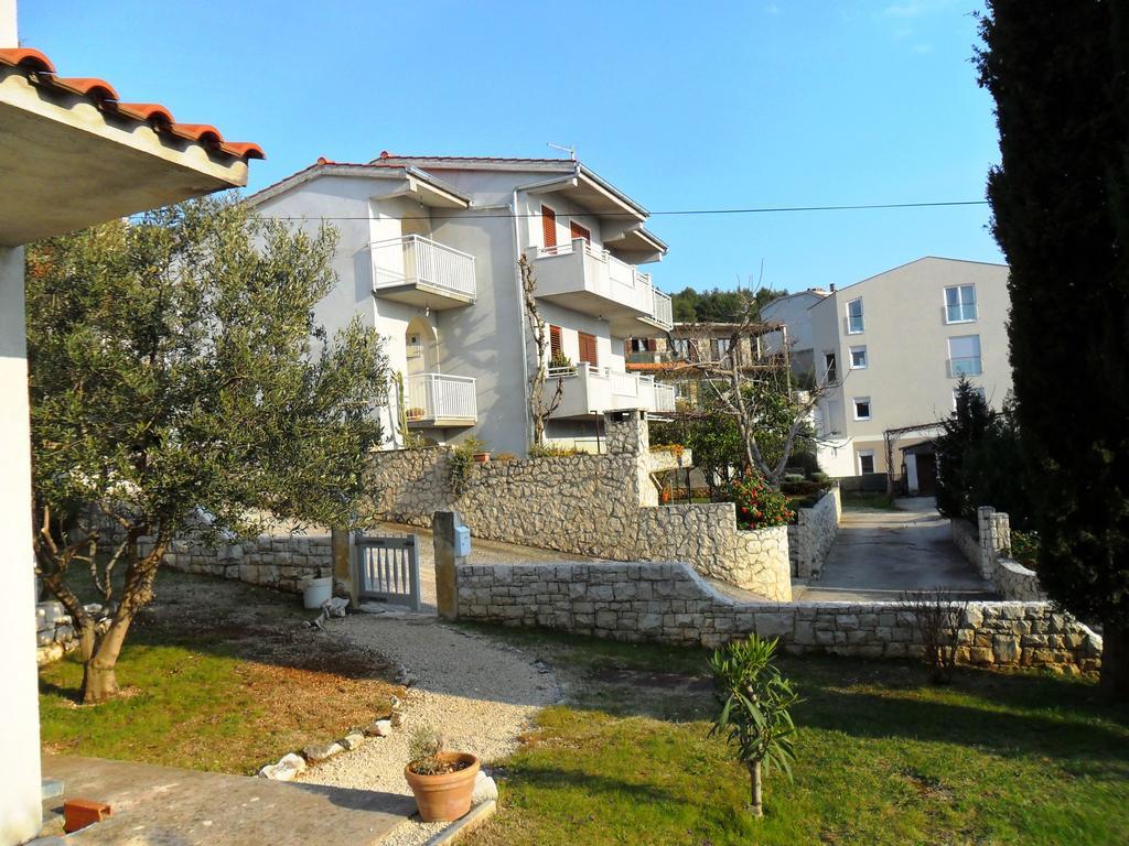 Apartment Mia - Spacious Apartment On 85 M2 With Beautiful Sea View Trogir Buitenkant foto